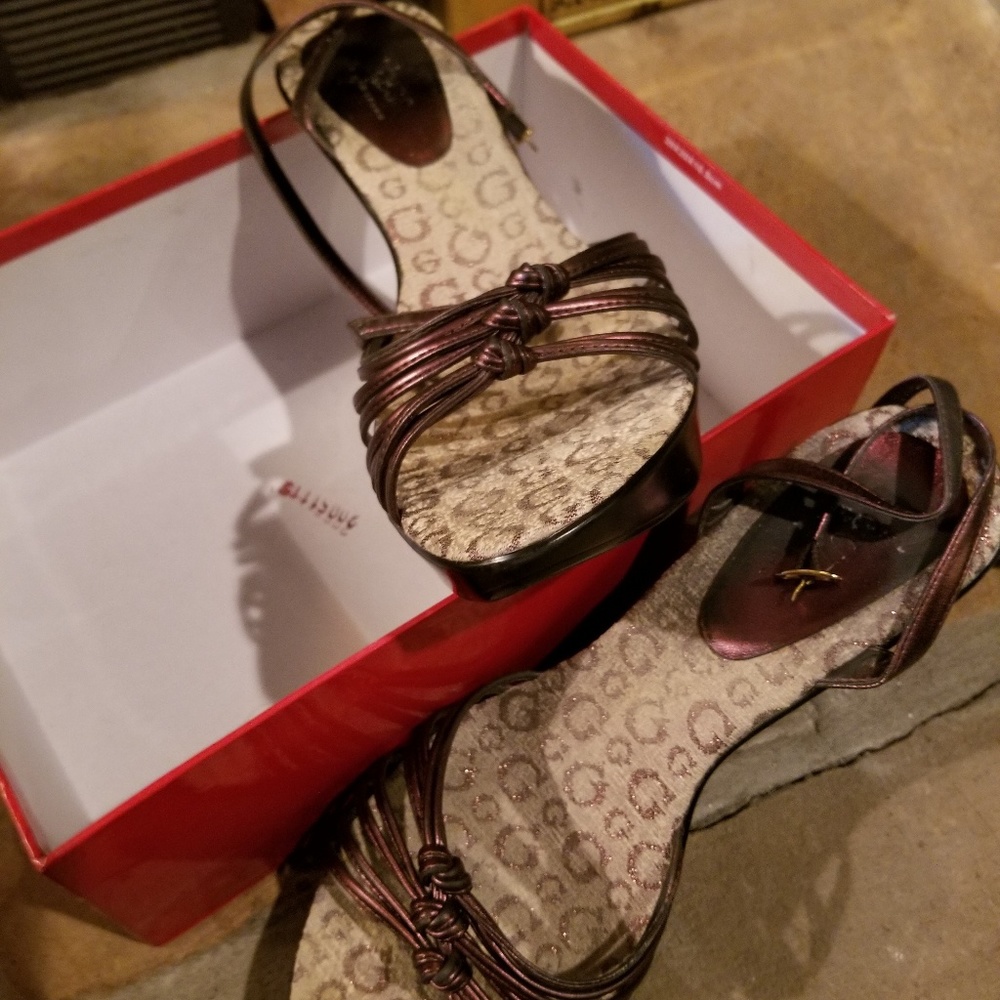 Shoes - Picture 4 of 4
